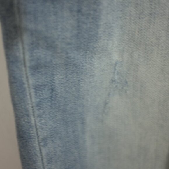 Signature by Levi Strauss & co Modern Skinny Shorts distressed rolled size 14 - Picture 4 of 11